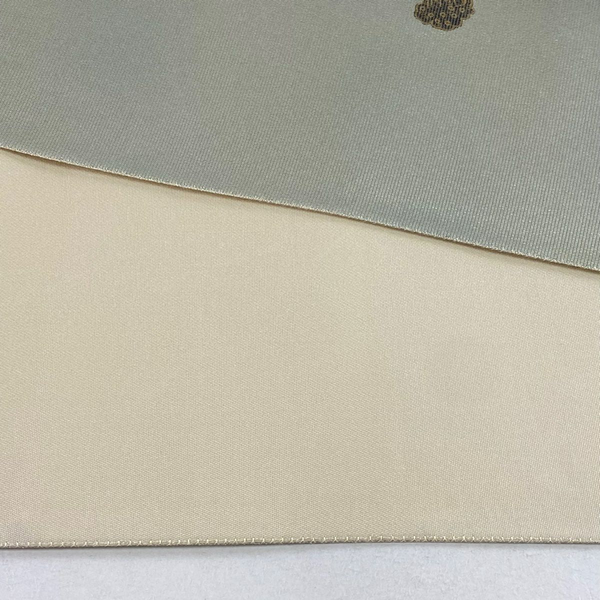 【庫存清倉】 【美品】 袋帶 名品級 誰が袖 組織帶 金金箔 螺鈿金金箔 灰綠 お太鼓圖案 純蠶絲
