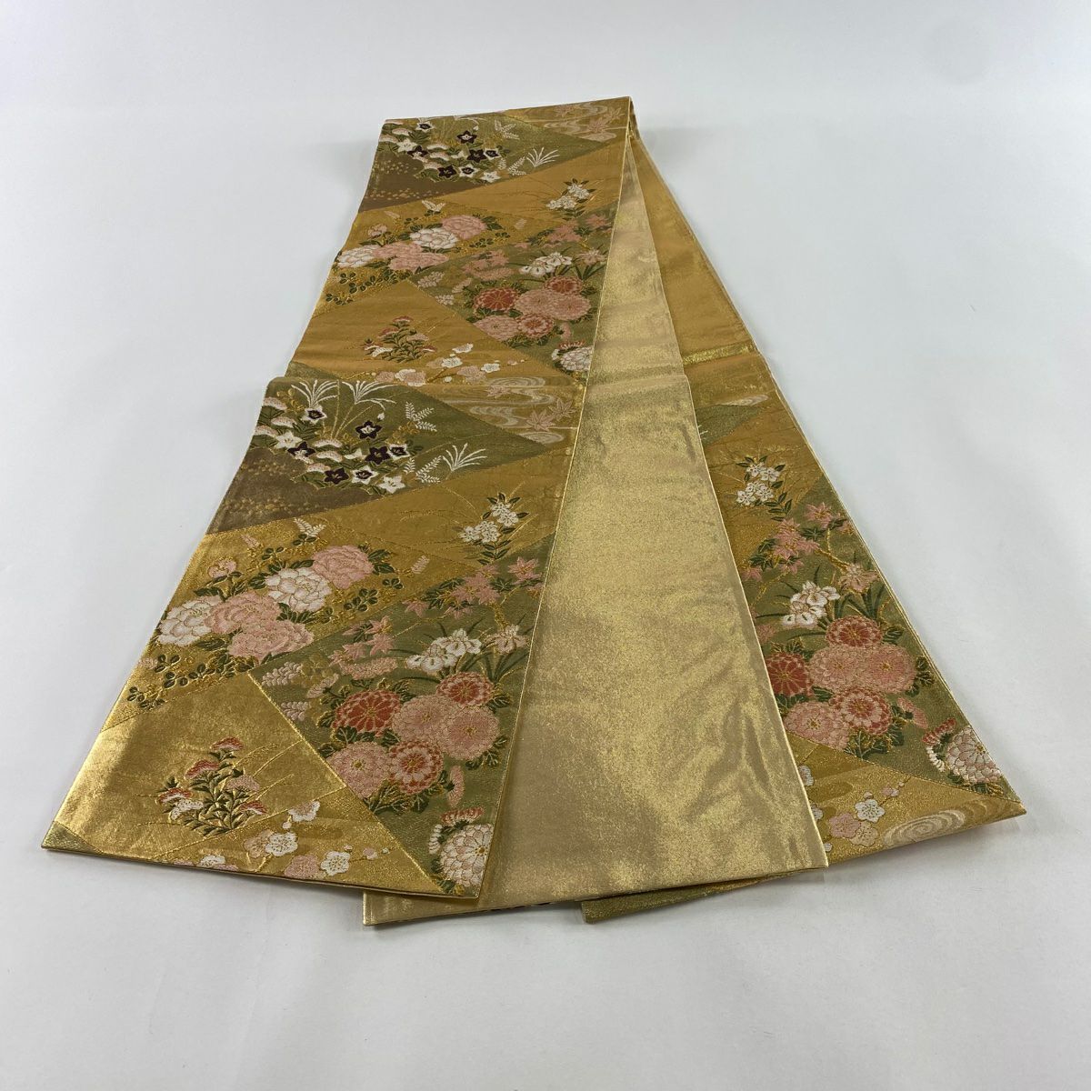 【美品】 袋帶 秀品級 草花紋紋 枝梅花 金絲 金金箔 金色 六通 純蠶絲