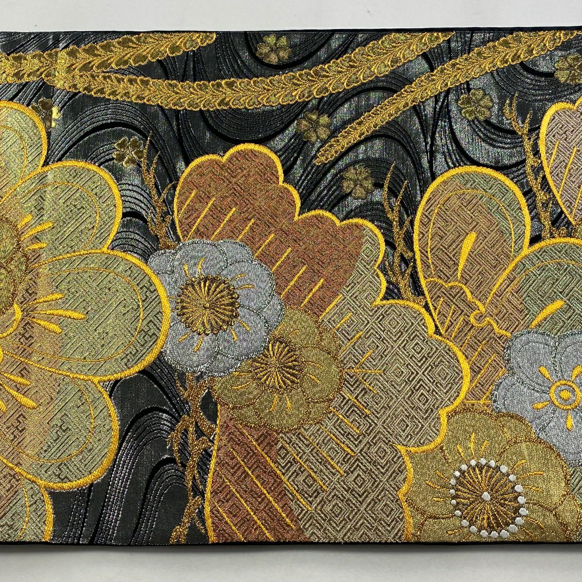 【美品】 袋帶 秀品級 松樹梅花 櫻花 金糸 金金箔 銀 六通 純蠶絲