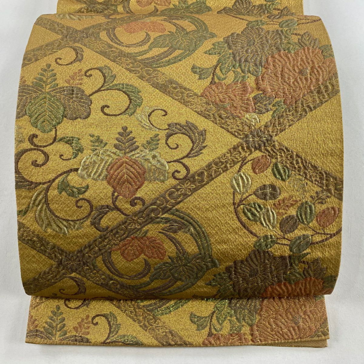 【美品】 袋帶 秀品級 漆金金箔 關西仕立 花丸紋 花唐草紋 金金箔 山吹茶 六通 純蠶絲