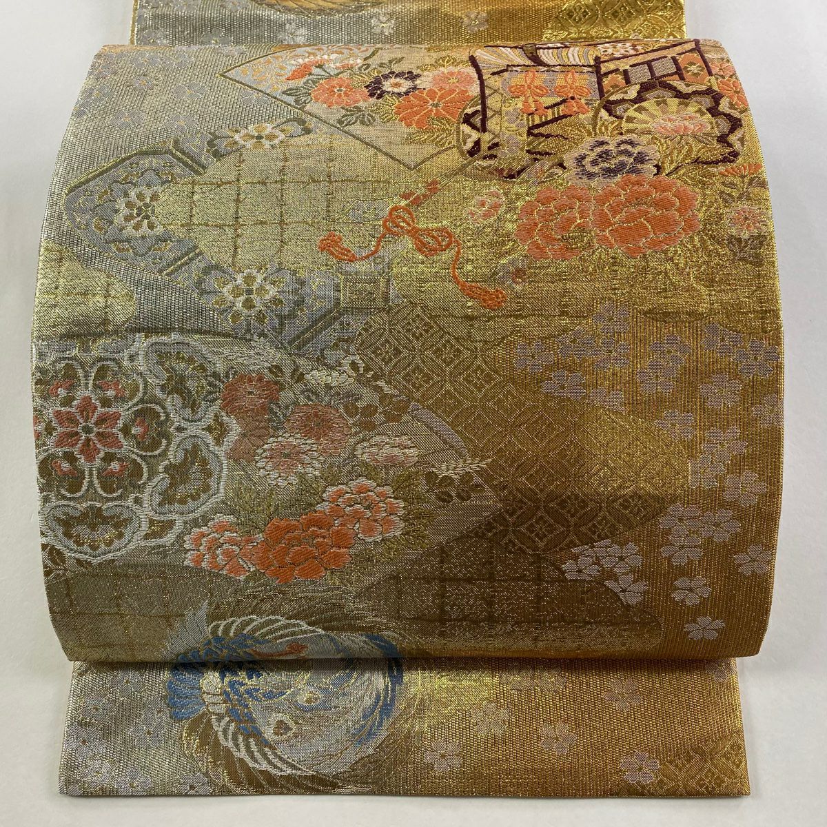 袋帶 秀品級 御所車 草花紋刺繡 金金箔 金色 六通 純蠶絲