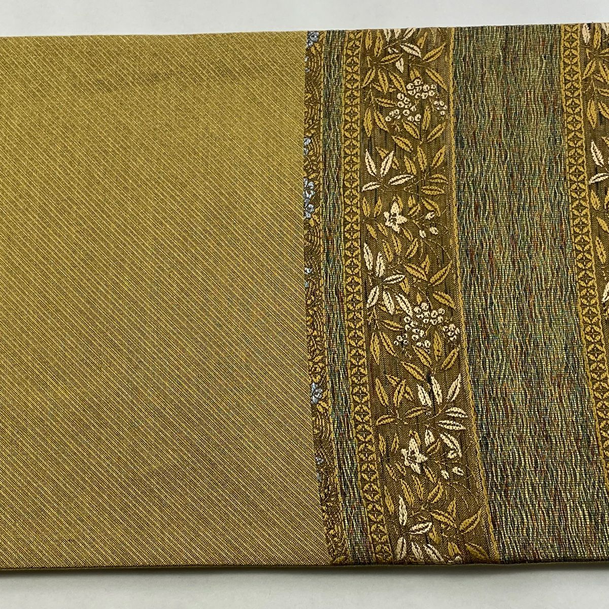 【美品】 袋帶 秀品級 段紋 草花紋紋 金金箔 黃土 深色 六通 純蠶絲