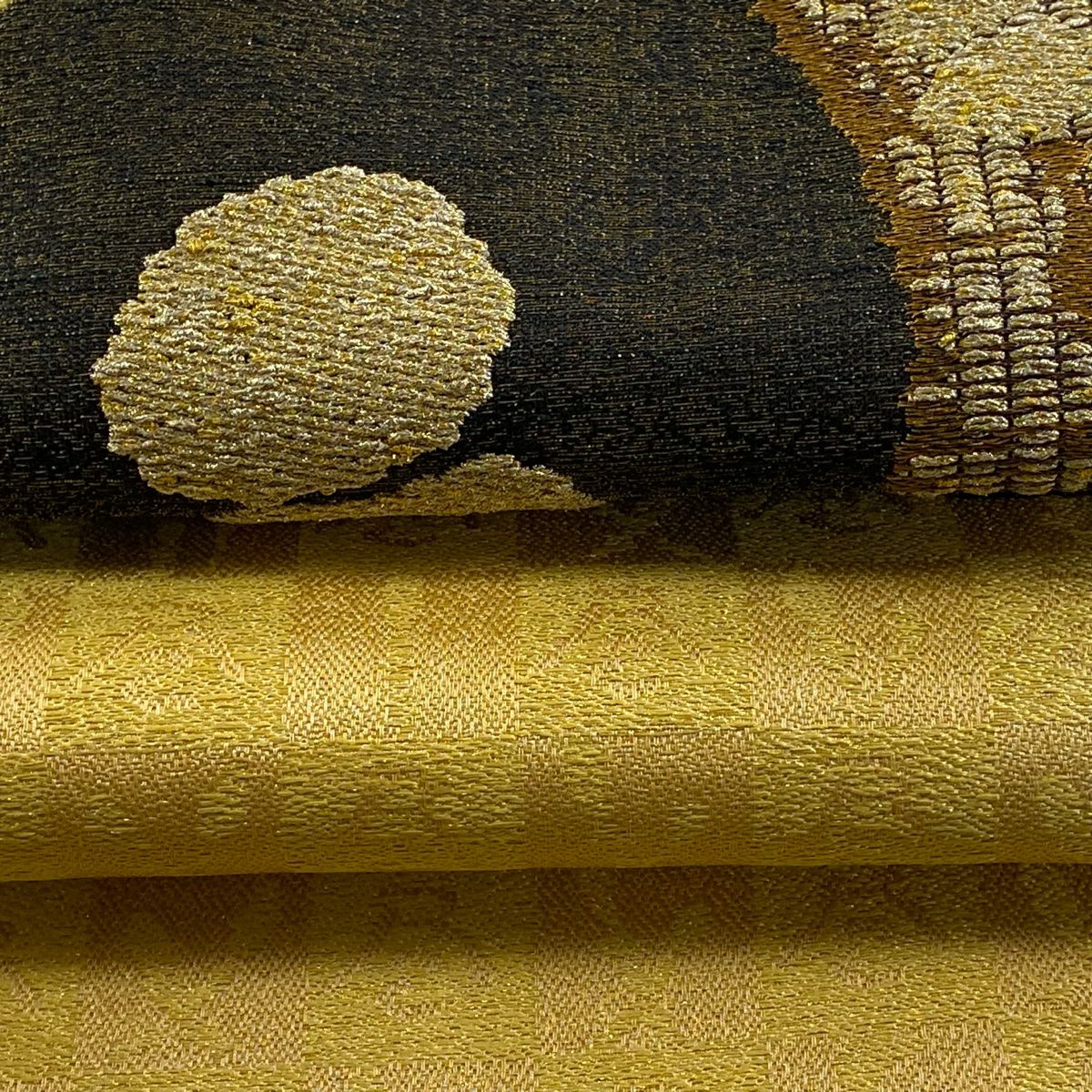 【美品】 名古屋帶 逸品級 幾何圖案 金絲 金金箔 金 純蠶絲