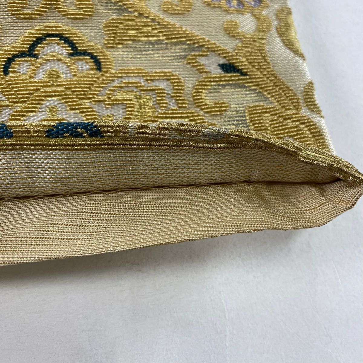 【美品】 袋帶 逸品級 草花紋 花唐草紋 輪奈織 金絲 金色 全通 純蠶絲