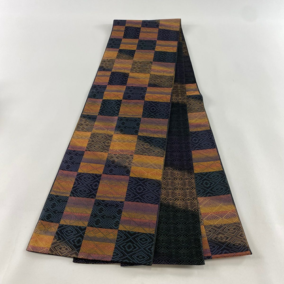 【庫存清倉】 【美品】 袋帶 名品級 變形市松樹 幾何圖案 深藍 六通 純蠶絲