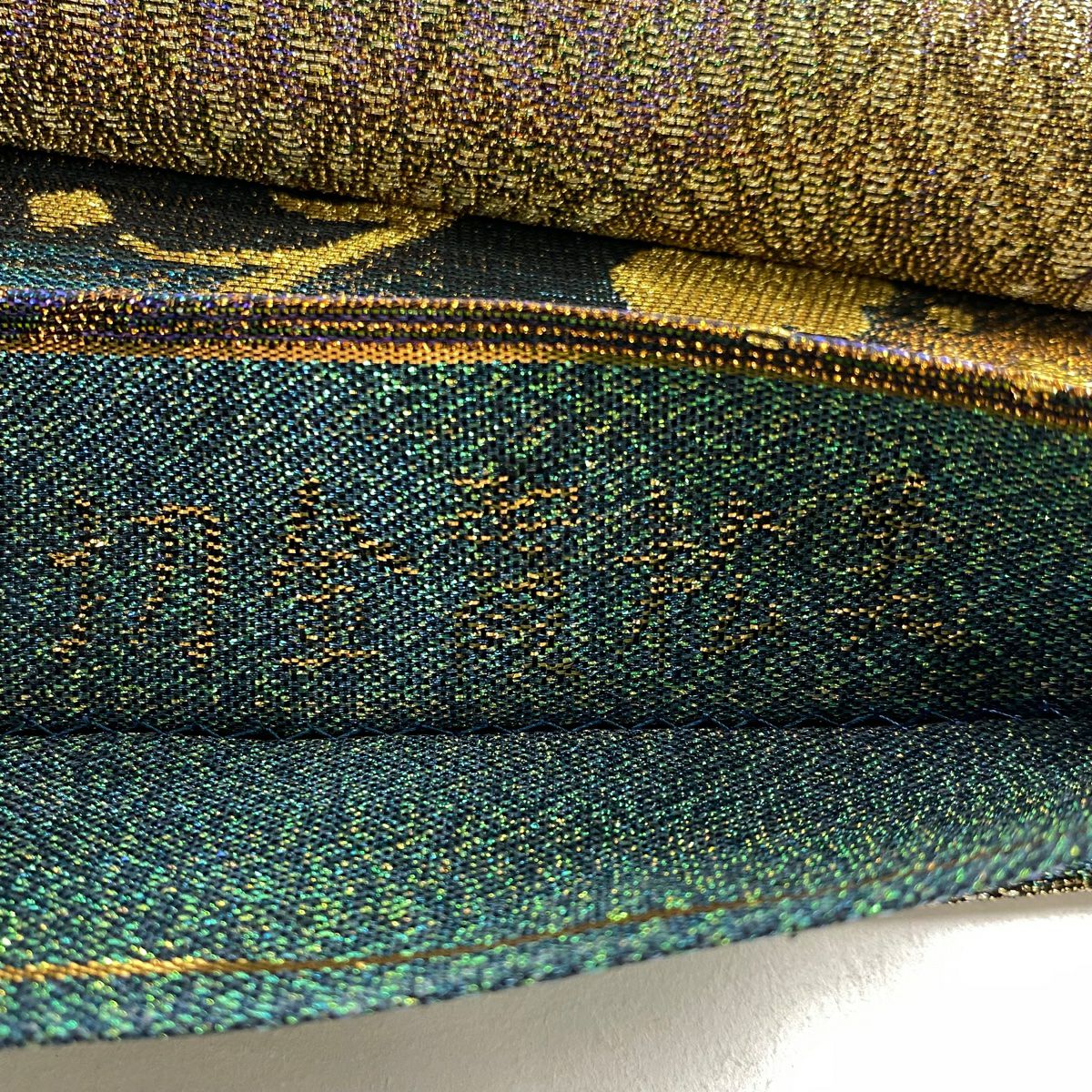【美品】 袋帶 逸品級 佐波理 落款あり 綴 松樹 霞 金糸 金金箔 綠 お太鼓柄 純蠶絲