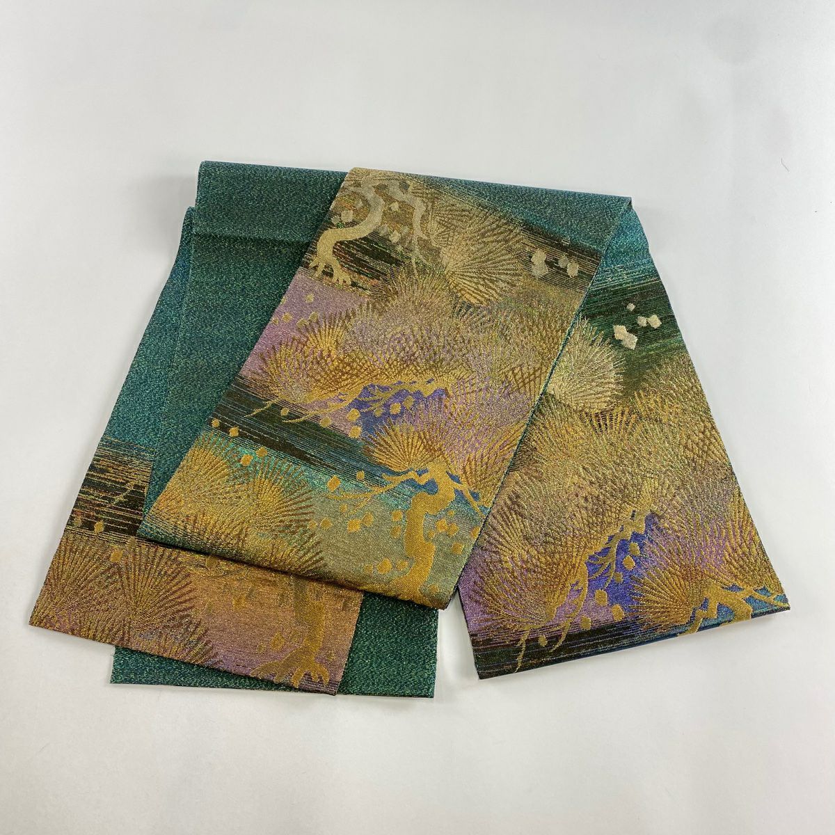 【美品】 袋帶 逸品級 佐波理 落款あり 綴 松樹 霞 金糸 金金箔 綠 お太鼓柄 純蠶絲