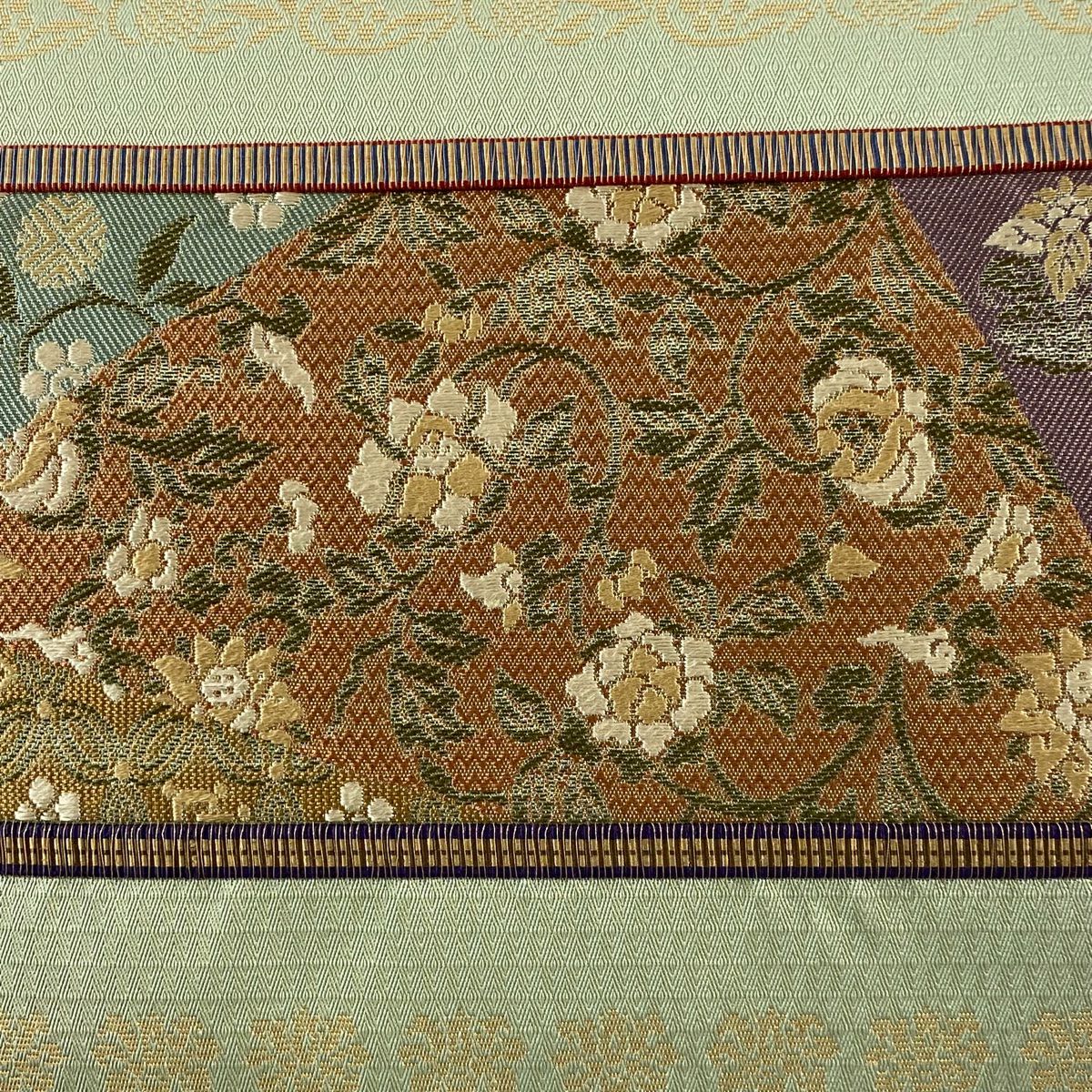 袋帶 秀品級 花唐草紋 荒磯 金糸 刺繡 薄綠 六通 純蠶絲