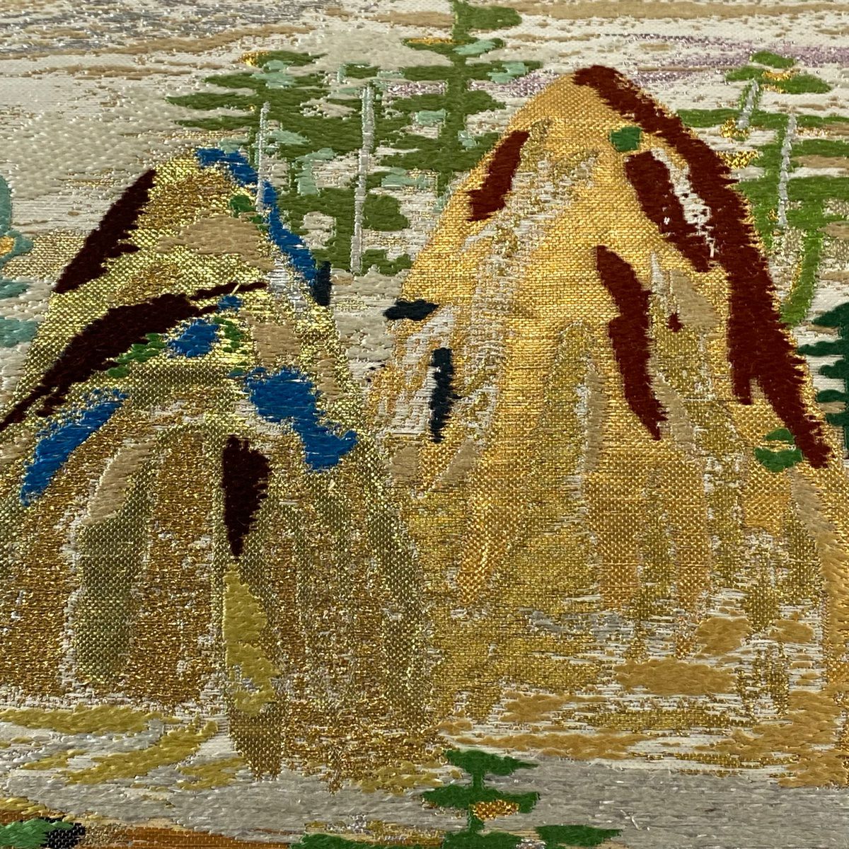 袋帶 逸品級 龍村平藏 落款 山 樹木 刺繡 金金箔 薄小豆 六通 純蠶絲