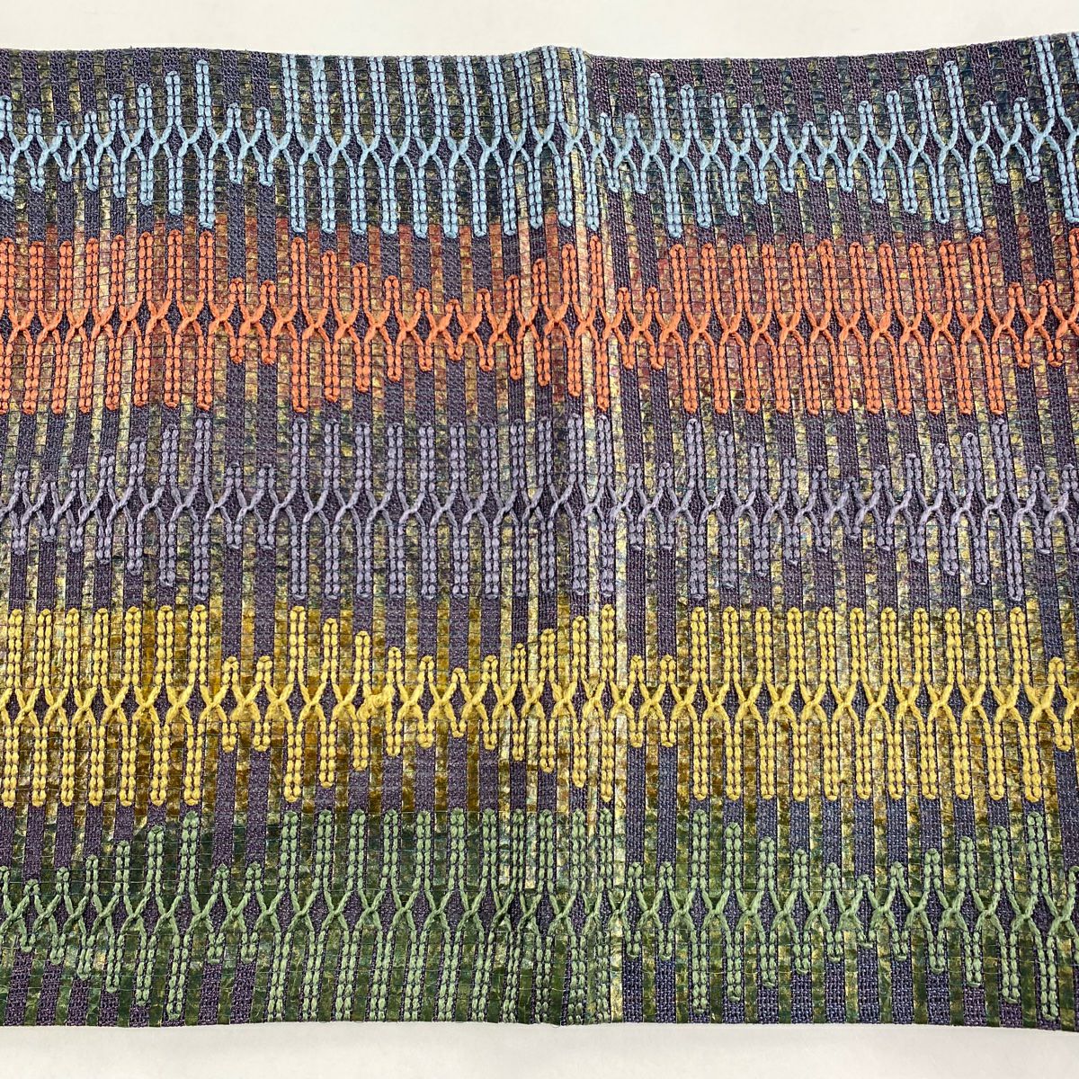 【清倉特賣】 【美品】 袋帶 名品級 幾何圖案 金彩裝飾 刺繡 灰紫 六通 純蠶絲
