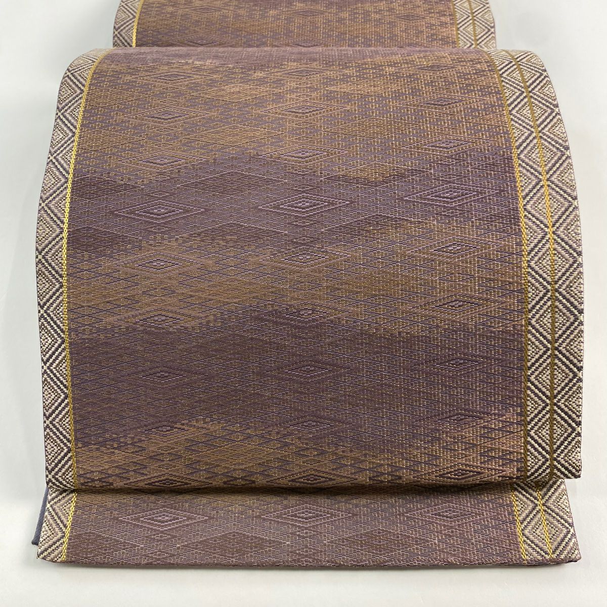 【清倉特賣】 【美品】 袋帶 名品級 入子菱 縞 金絲 紫 六通 純蠶絲
