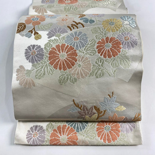 【庫存清倉】 【美品】 袋帶 名品級 扇子面 草花紋紋 金金箔 唐織 白色 六通 純蠶絲