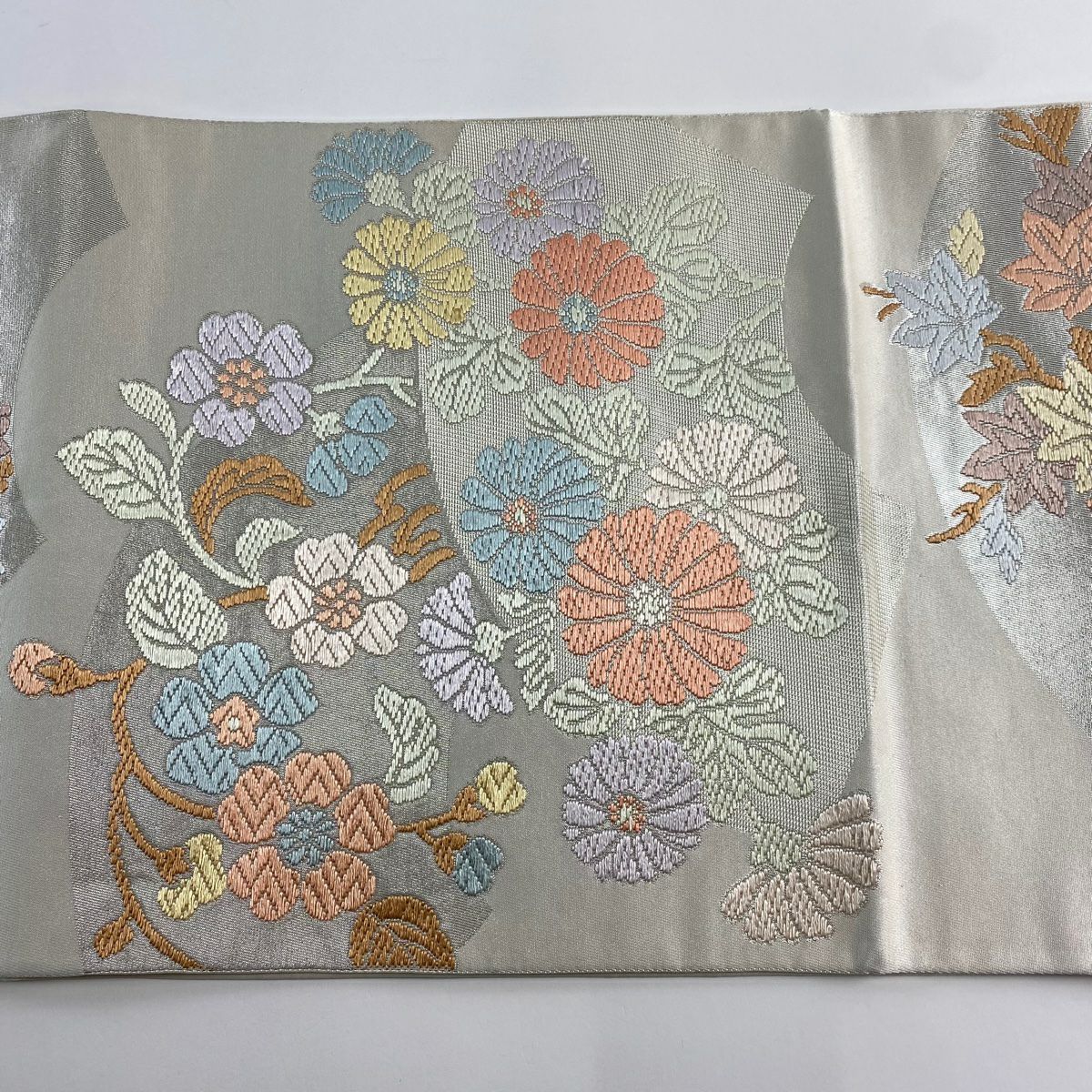【庫存清倉】 【美品】 袋帶 名品級 扇子面 草花紋紋 金金箔 唐織 白色 六通 純蠶絲