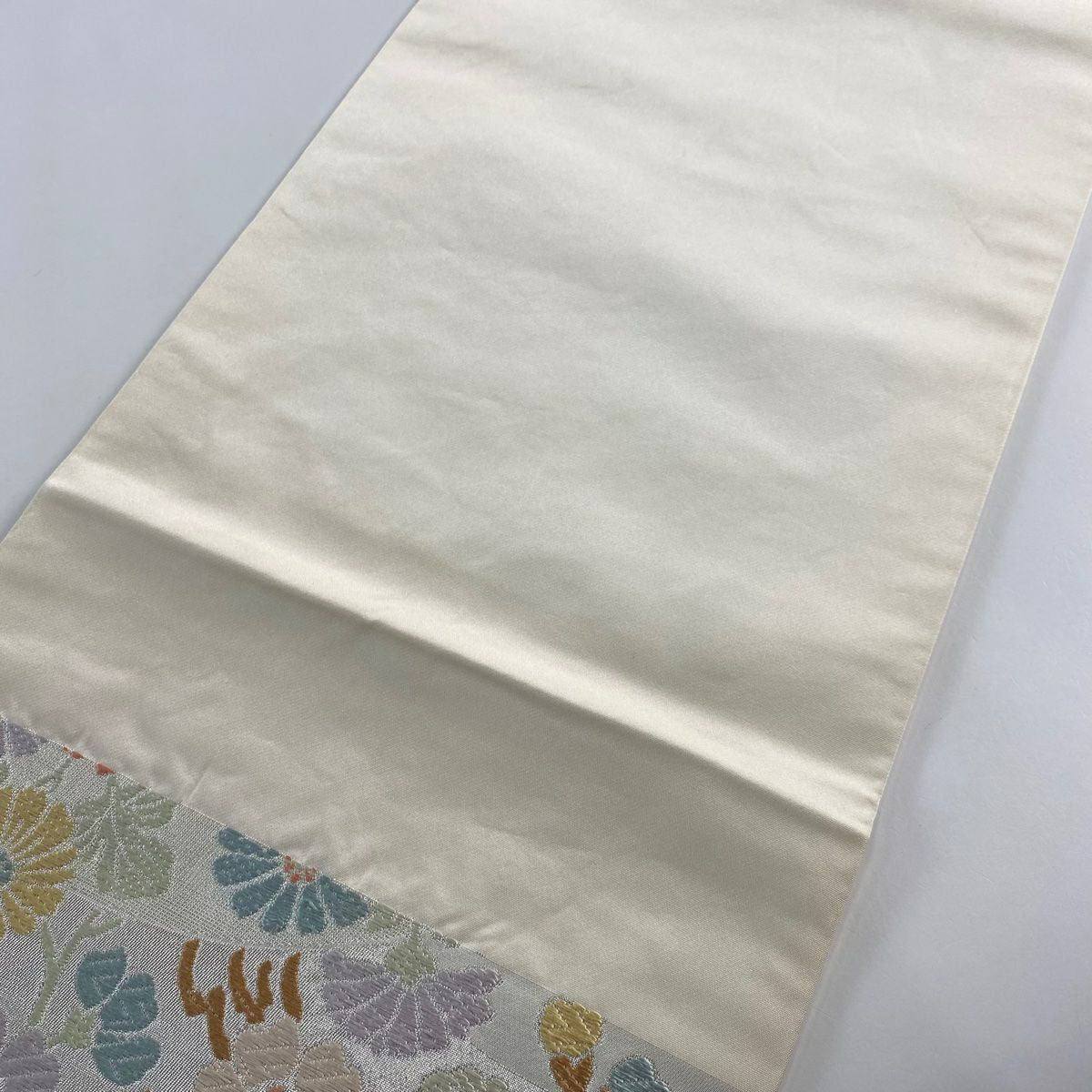 【庫存清倉】 【美品】 袋帶 名品級 扇子面 草花紋紋 金金箔 唐織 白色 六通 純蠶絲
