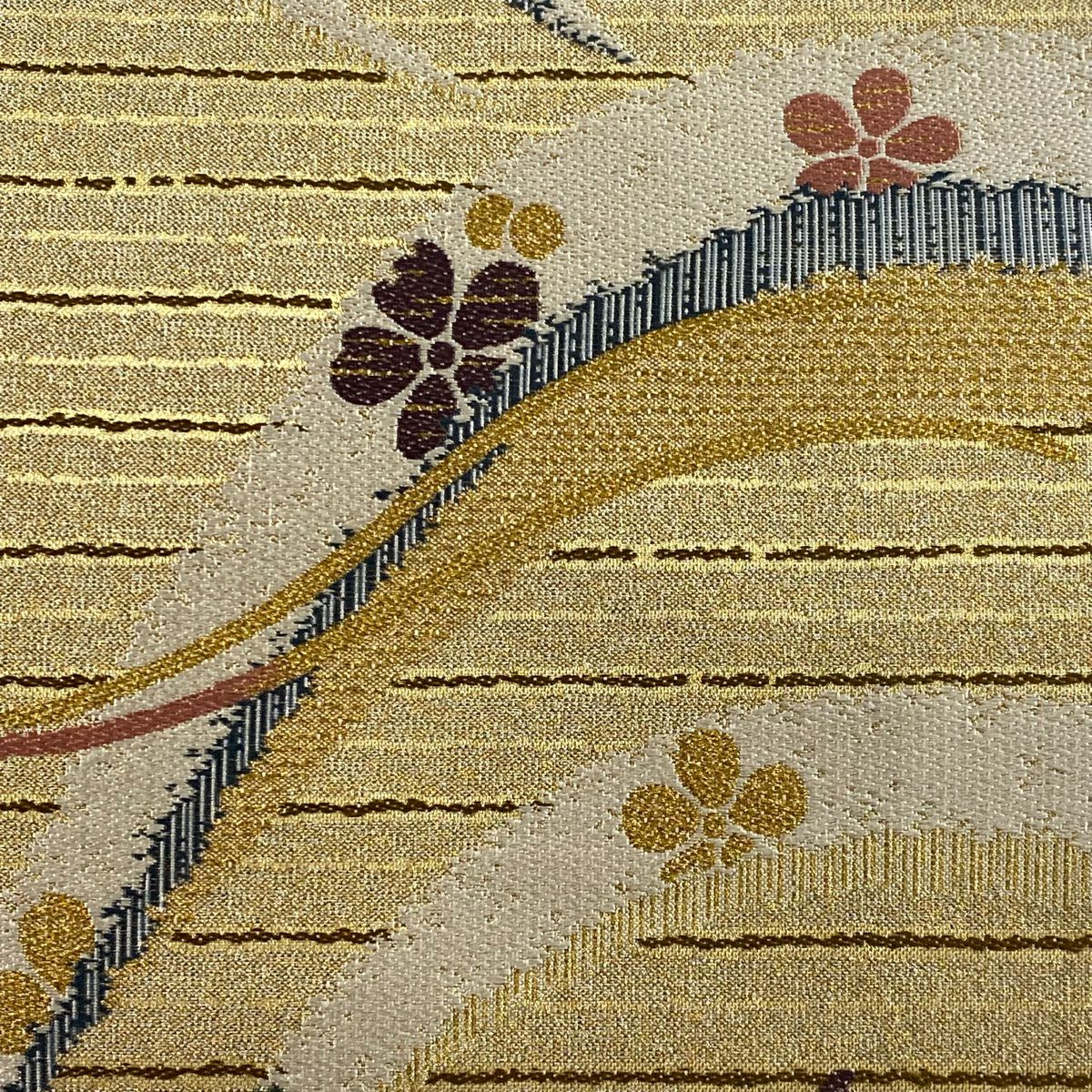 【美品】 袋帶 秀品級 松樹葉 縞 金絲 金金箔 金 六通 純蠶絲