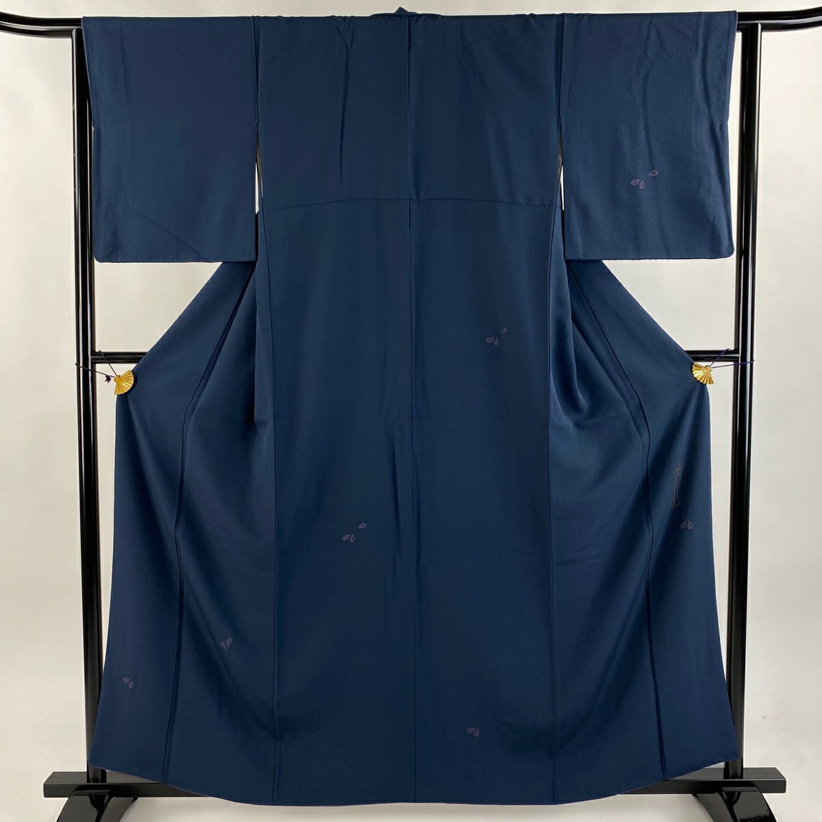 【庫存清倉】 【美品】 付下 身長160cm 袖長62.5cm S 雙層 辻村ジュサブロー 落款あり 花瓣 金彩裝飾 深藍 純蠶絲 名品級