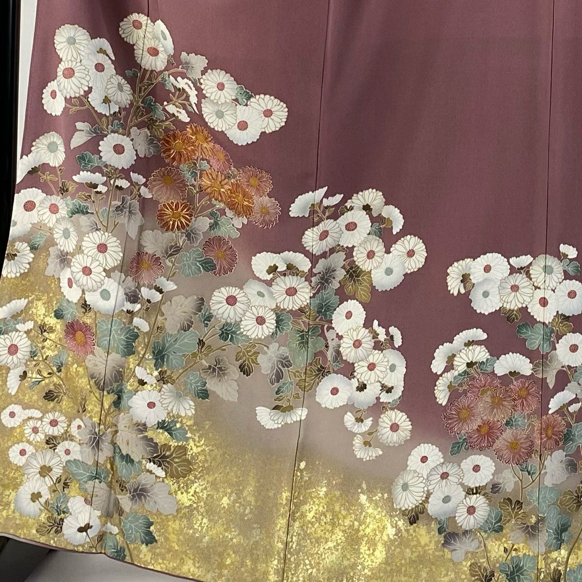 色留袖禮服 身長165cm 袖長65cm M 雙層 中村乃武夫 落款あり 菊花 金絲 金銀彩 深粉 純蠶絲 名品級 一つ紋