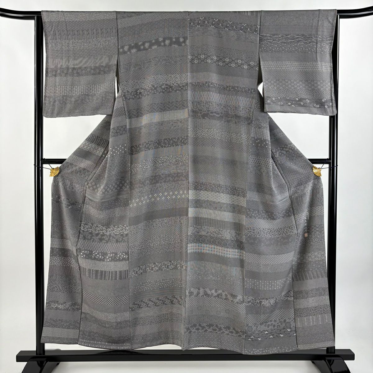 【庫存清倉】 【美品】 小紋 身長155.5cm 袖長65cm M 雙層 落款あり 段紋 梅花 灰 純蠶絲 名品級