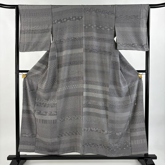 【庫存清倉】 【美品】 小紋 身長155.5cm 袖長65cm M 雙層 落款あり 段紋 梅花 灰 純蠶絲 名品級