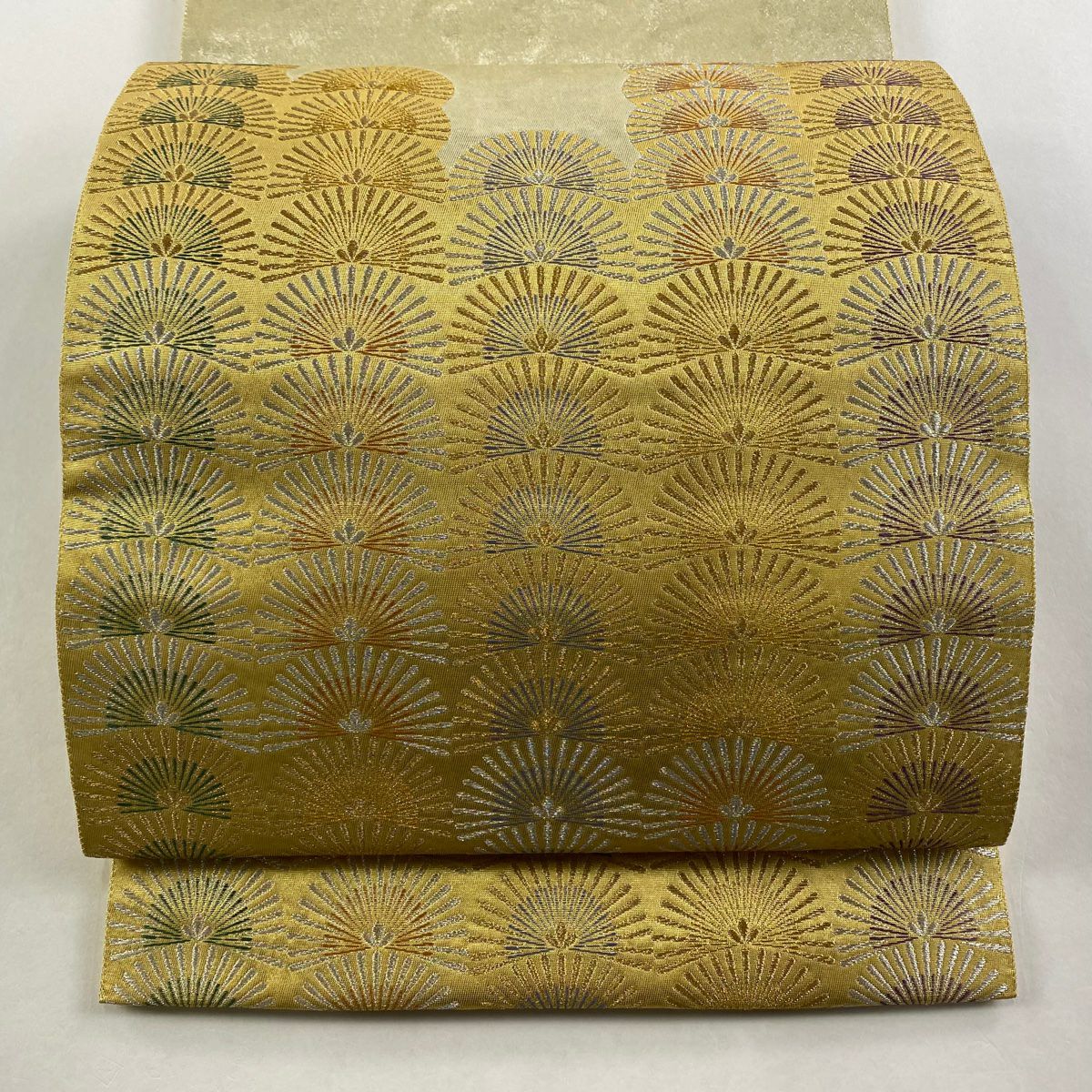 【美品】 袋帶 秀品級 若松樹 金銀絲 引金箔 金色 大鼓圖案 純蠶絲