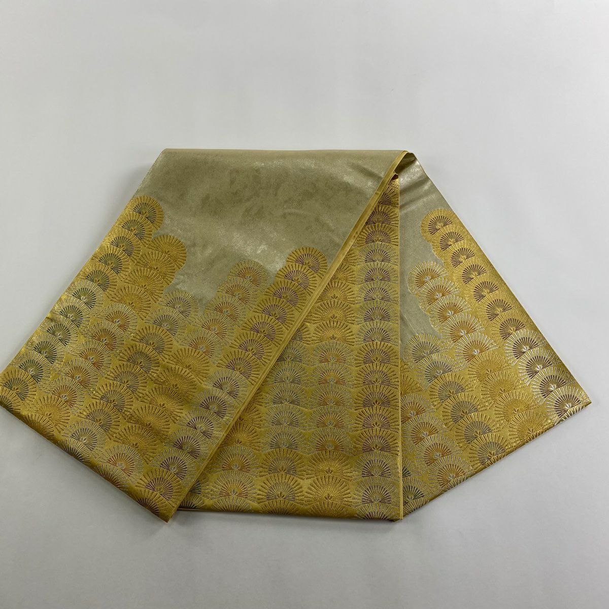 【美品】 袋帶 秀品級 若松樹 金銀絲 引金箔 金色 大鼓圖案 純蠶絲