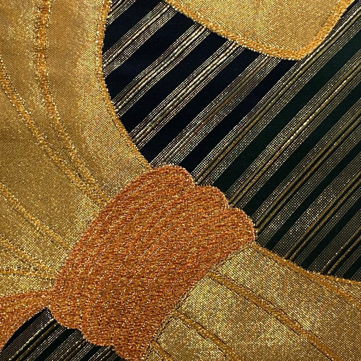 【美品】 袋帶 秀品級 束捆熨斗紋 斜紋 金絲 金金箔 黑 六通 純蠶絲