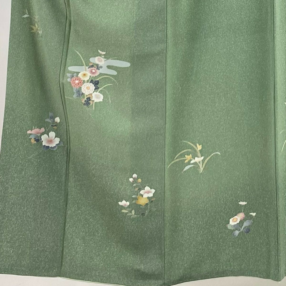【美品】 付下 身長152.5cm 袖長62.5cm S 雙層 落款あり 菊花 ヱ霞 薄綠 純蠶絲 秀品級