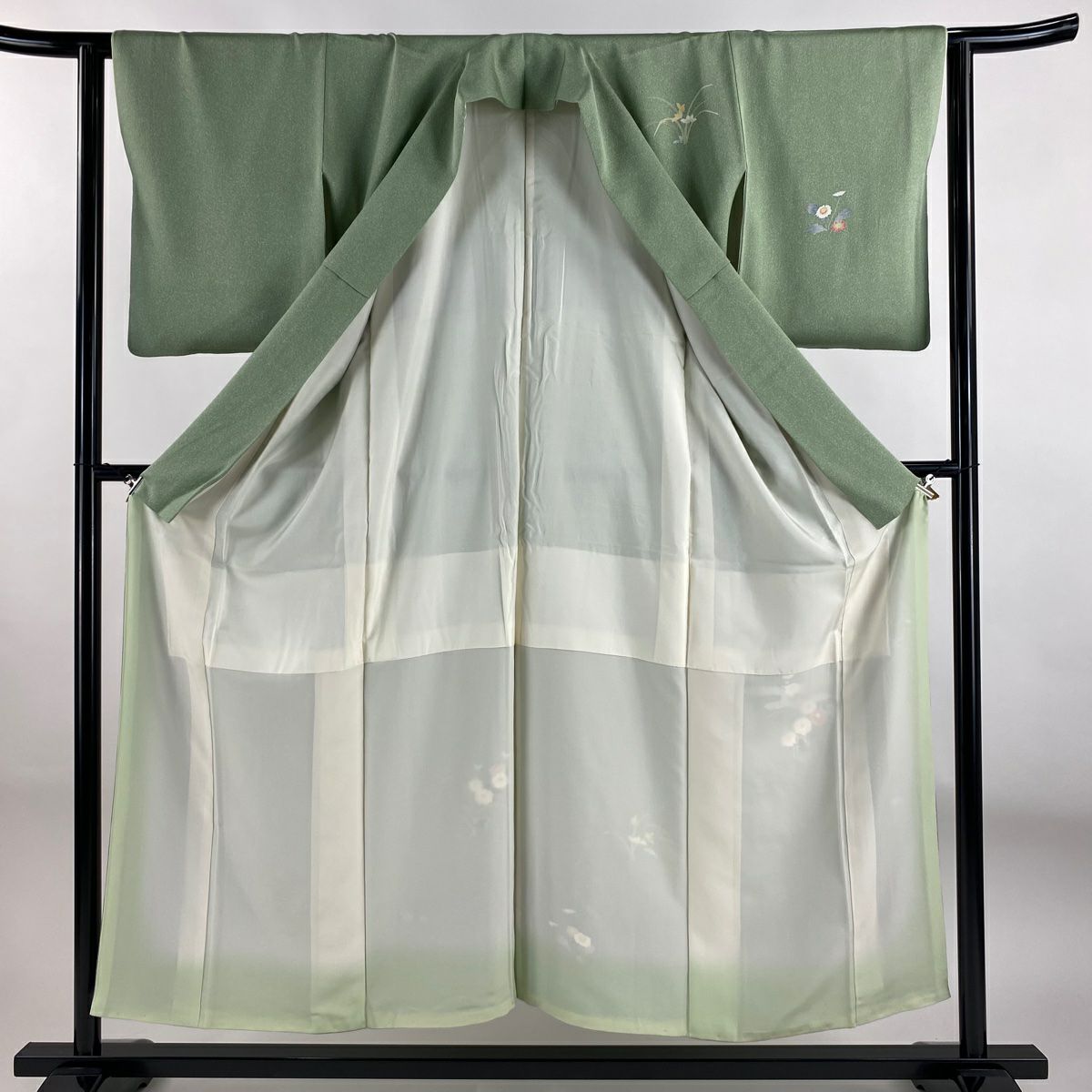 【美品】 付下 身長152.5cm 袖長62.5cm S 雙層 落款あり 菊花 ヱ霞 薄綠 純蠶絲 秀品級