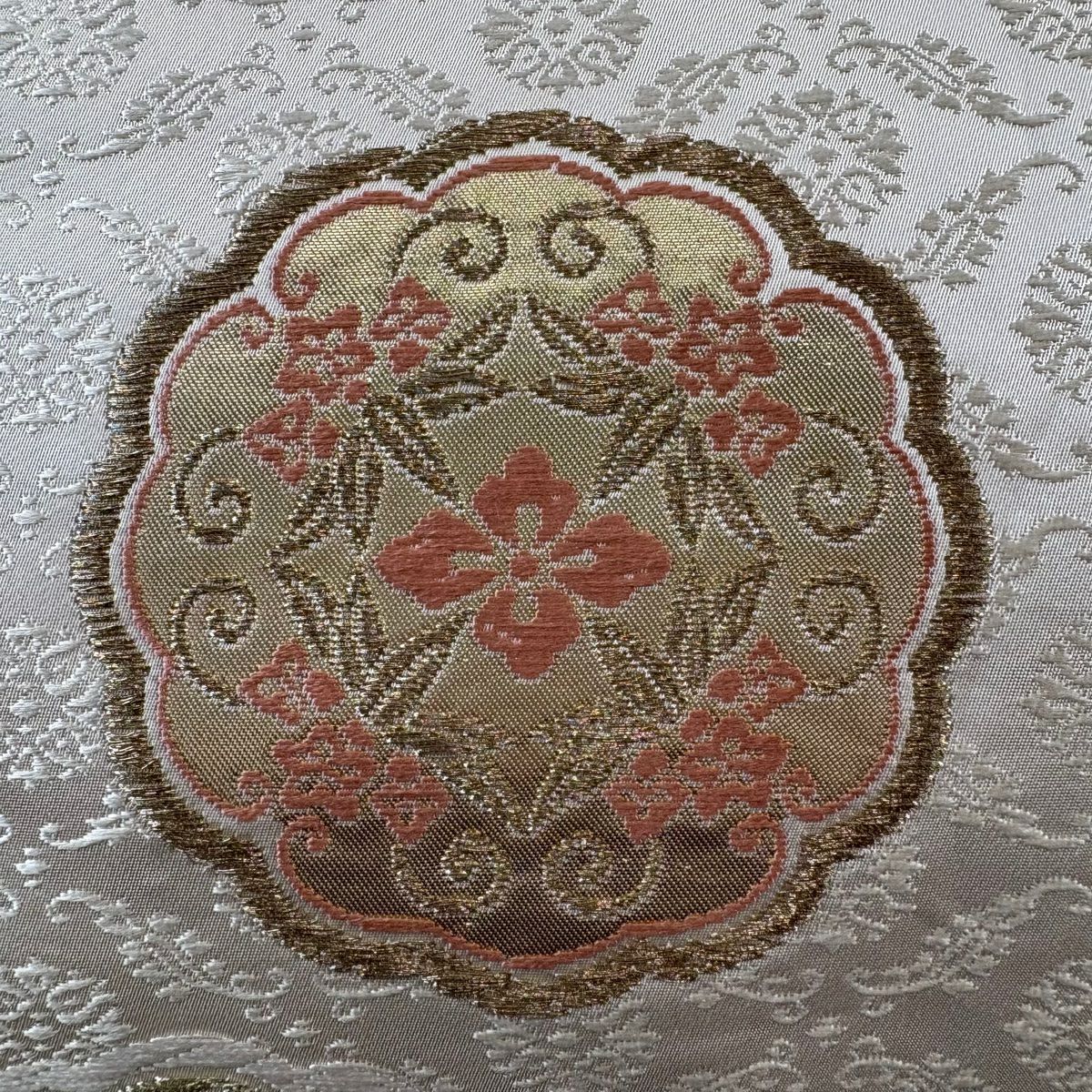 【庫存清倉】 【美品】 袋帶 名品級 小葵笹花菱紋 金絲 金金箔 奶油色 六通 純蠶絲
