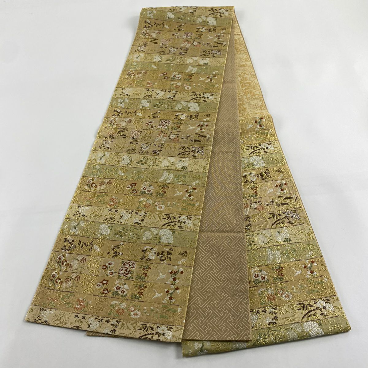 【庫存清倉】 【美品】 袋帶 名品級 草花紋紋 鳥 金絲 米色 六通 純蠶絲