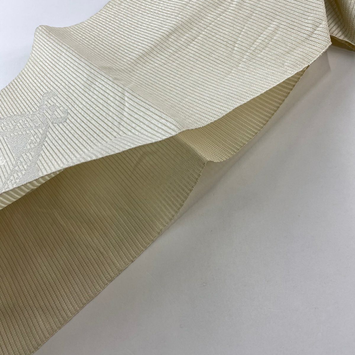 【美品】 名古屋帶 優品級 夏帶 隧道仕立 有栖川 銀線 奶油色 純蠶絲