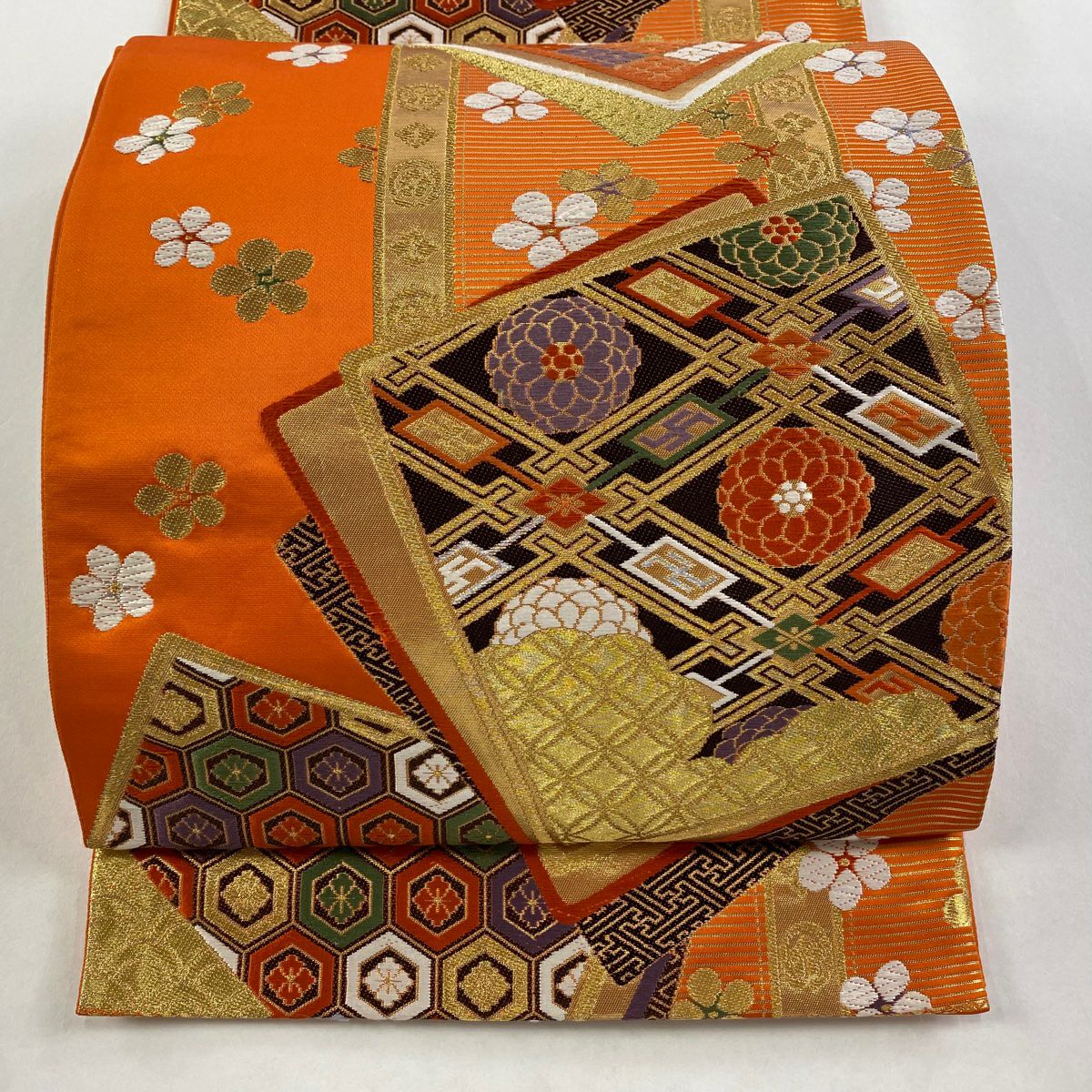 【美品】 袋帶 秀品級 色紙 有職紋樣 唐織 金絲 橙色 六通 純蠶絲