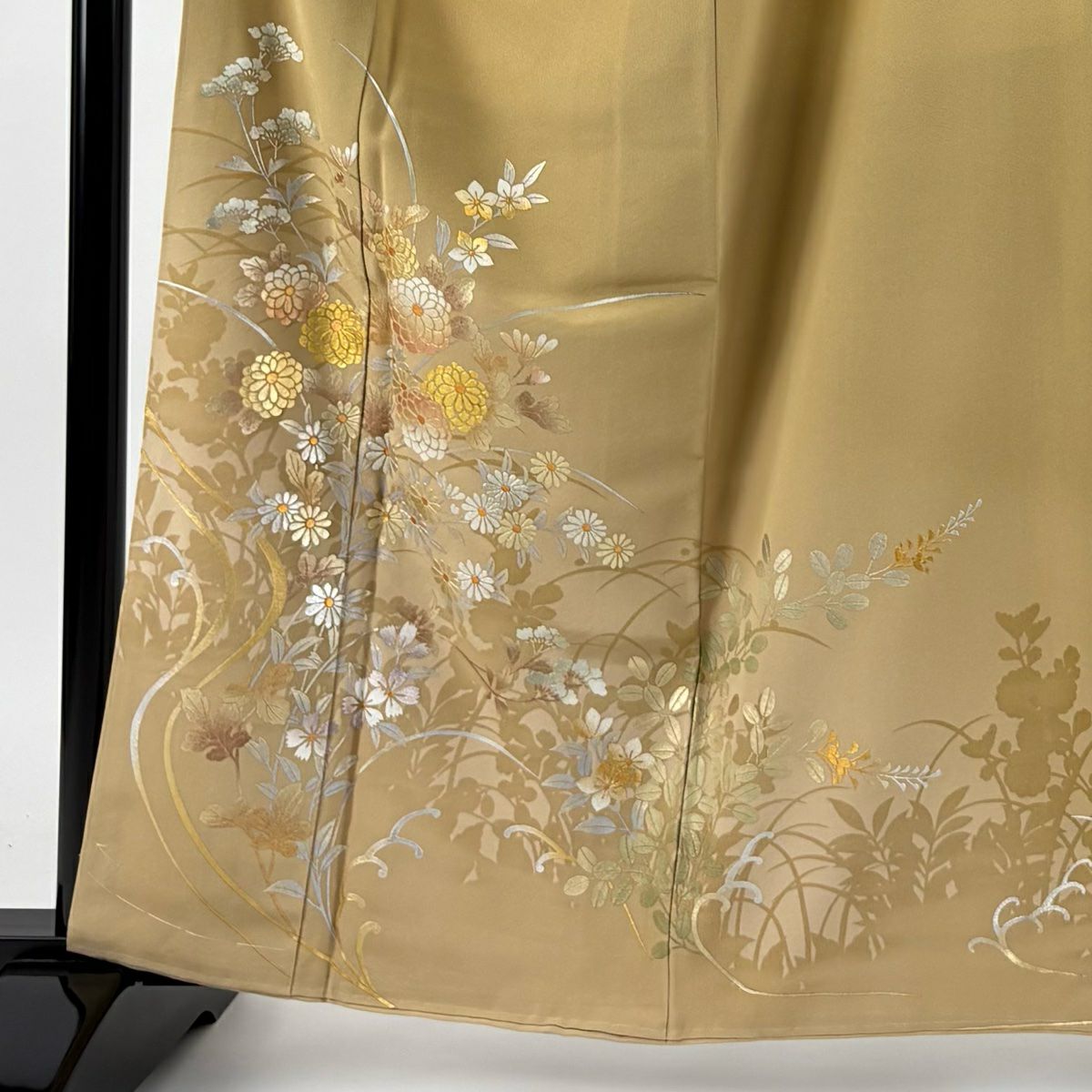 【美品】 留袖禮服禮服 身長161.5cm 袖長65cm M 雙層 和田光正 落款 秋草 シルエット 金銀彩 米色 純蠶絲 名品級 三つ紋