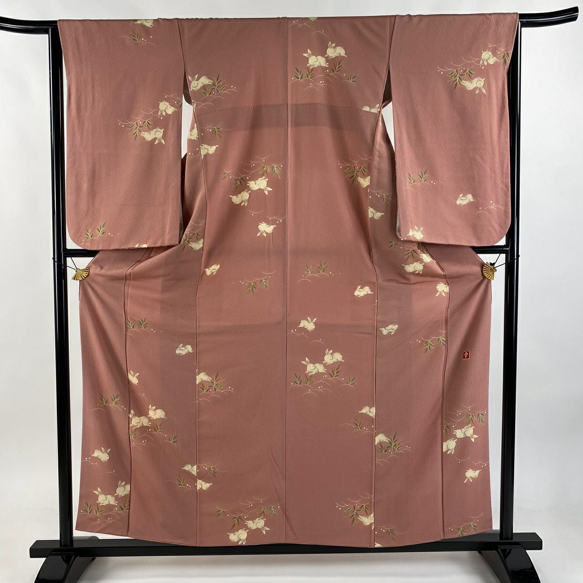 【庫存清倉】 小紋 身長157.5cm 袖長65cm M 雙層 花井幸子 鈕襟 有落款 兔子 露芝 金銀彩 縮緬 粉米色 純蠶絲 名品級