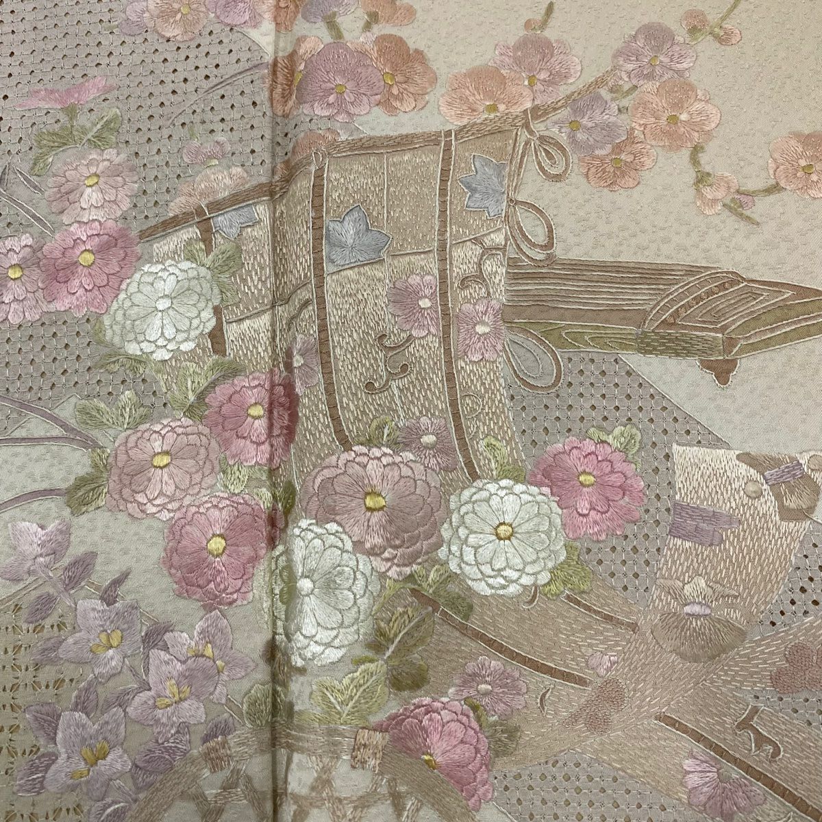 【美品】訪問服 身長167cm 袖長63.5cm S 雙層 幾帳 草花紋紋 刺繡 漸層 米色 純蠶絲 名品級