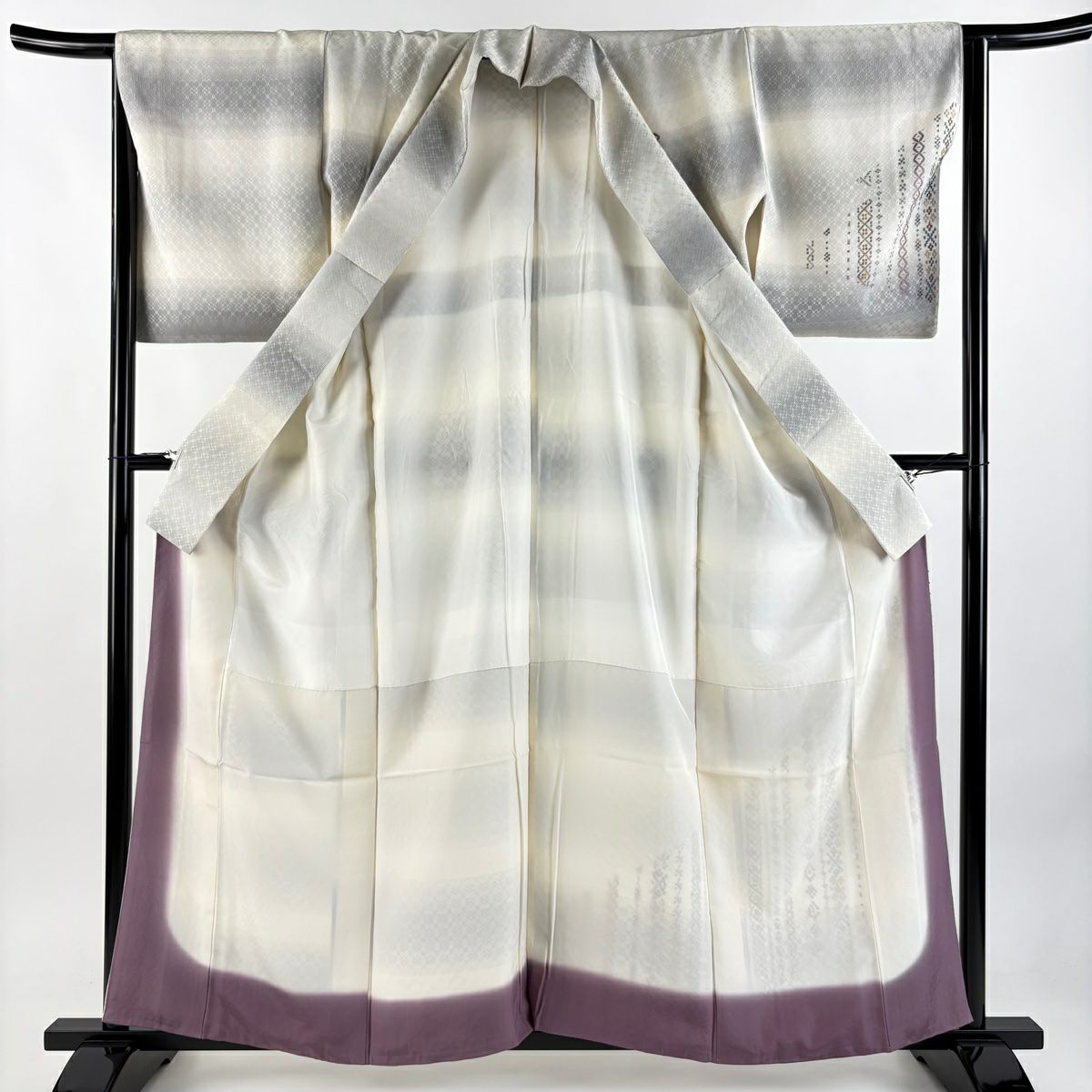 【庫存清倉】 付下 身長158cm 袖長64.5cm M 雙層 幾何圖案 段紋 刺繡 灰白 純蠶絲 名品級