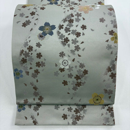 【庫存清倉】 【美品】 袋帶 名品級 附落款 こむさでもーど 櫻花 櫻花花瓣 金絲 灰色 六通 純蠶絲