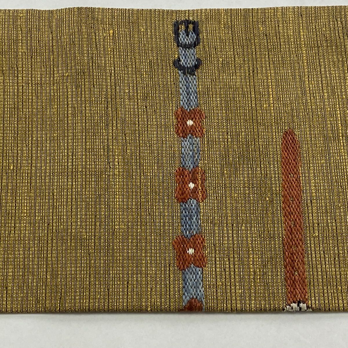 【美品】 名古屋帶 逸品級 犬 金絲 刺繡 淺黃土 純蠶絲