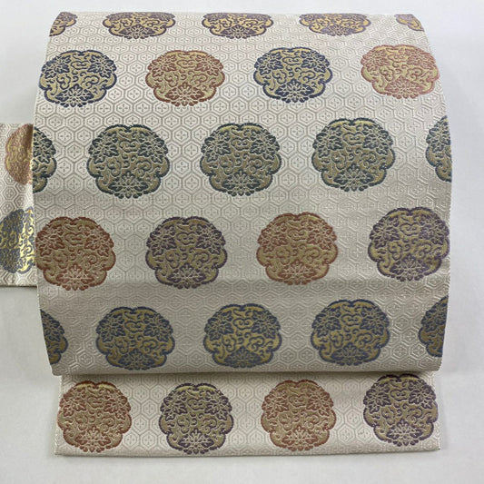 【美品】 名古屋帶 逸品級 龜甲 花唐草紋 金金箔 米色 純蠶絲
