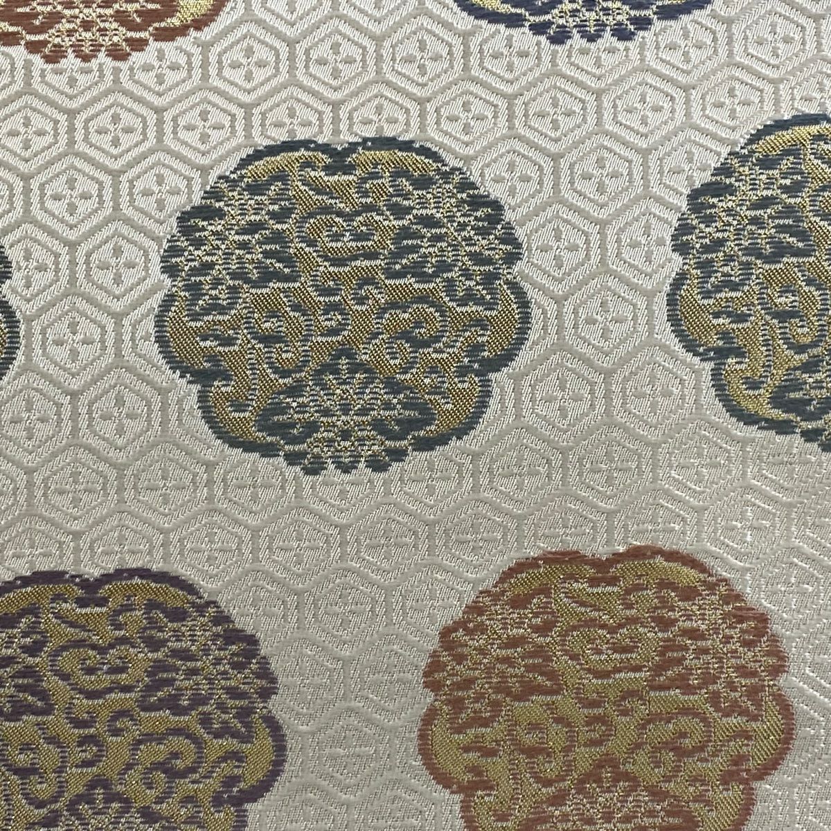 【美品】 名古屋帶 逸品級 龜甲 花唐草紋 金金箔 米色 純蠶絲