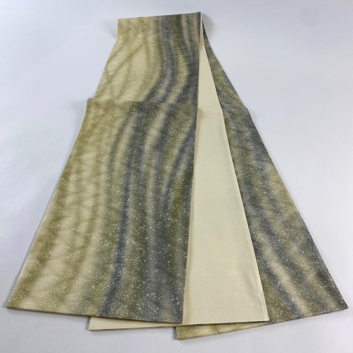 【庫存清倉】 【美品】 袋帶 名品級 斜條幾何圖案 漸層 米色 全通 純蠶絲
