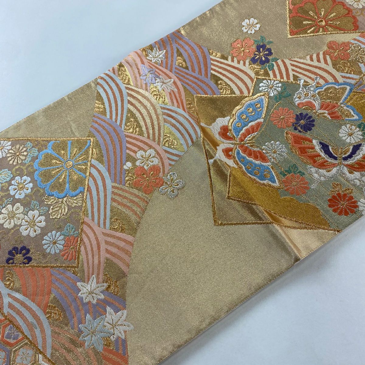 【美品】 袋帶 秀品級 蝶 色紙 金銀絲 刺繡 金 六通 純蠶絲