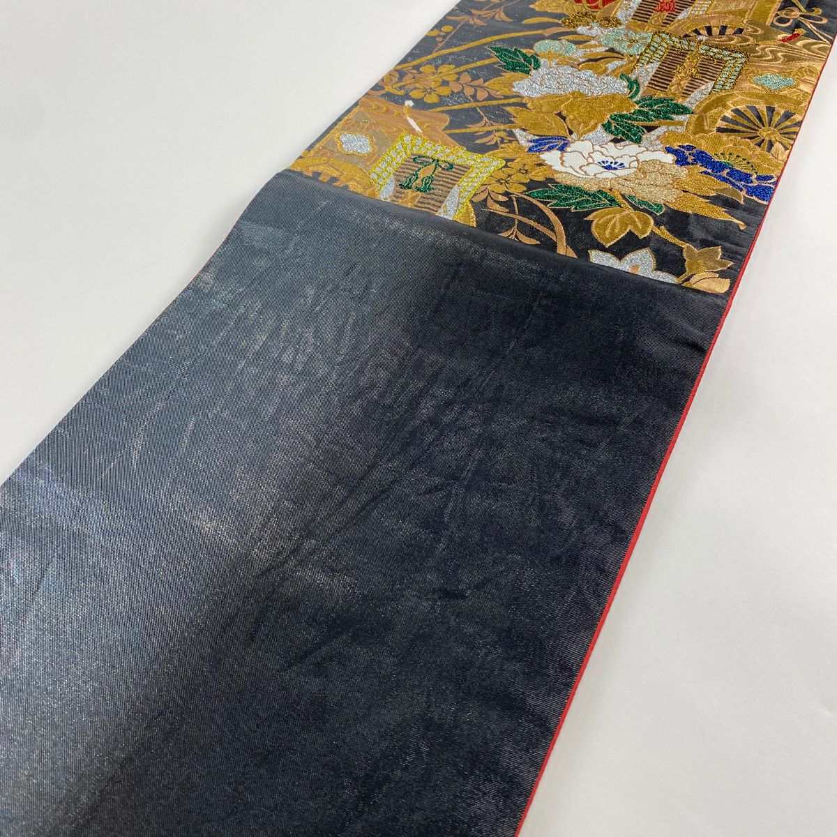 【美品】 袋帶 秀品級 御所車 草花紋 金糸 金金箔 黑 六通 純蠶絲