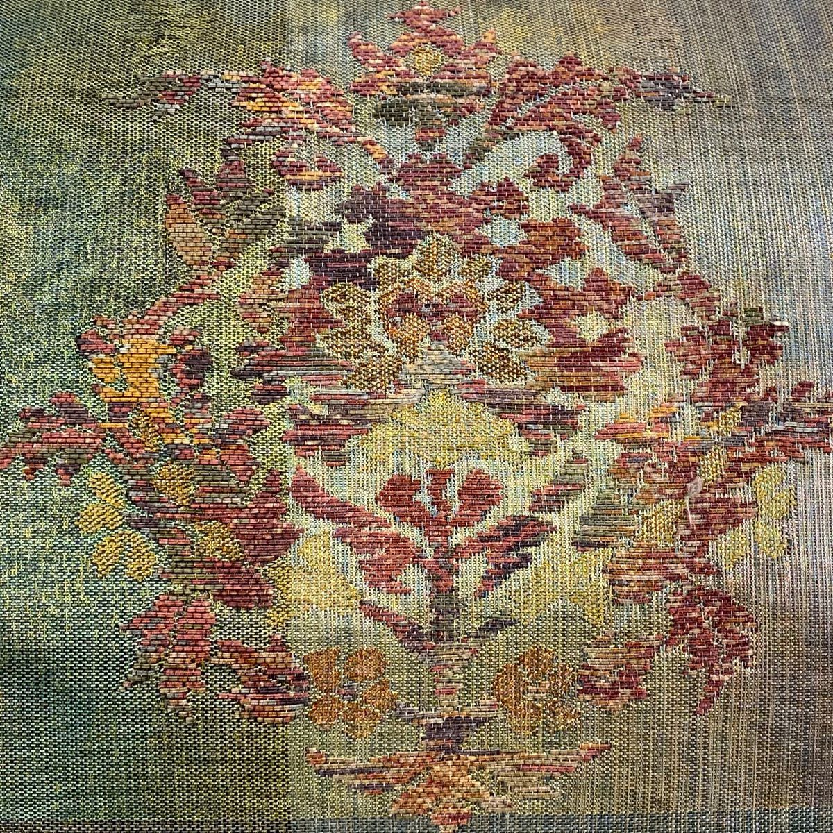 【美品】 袋帶 秀品級 草花紋紋 縞紋 金銀彩 金金箔 灰茶色 お太鼓柄 純蠶絲