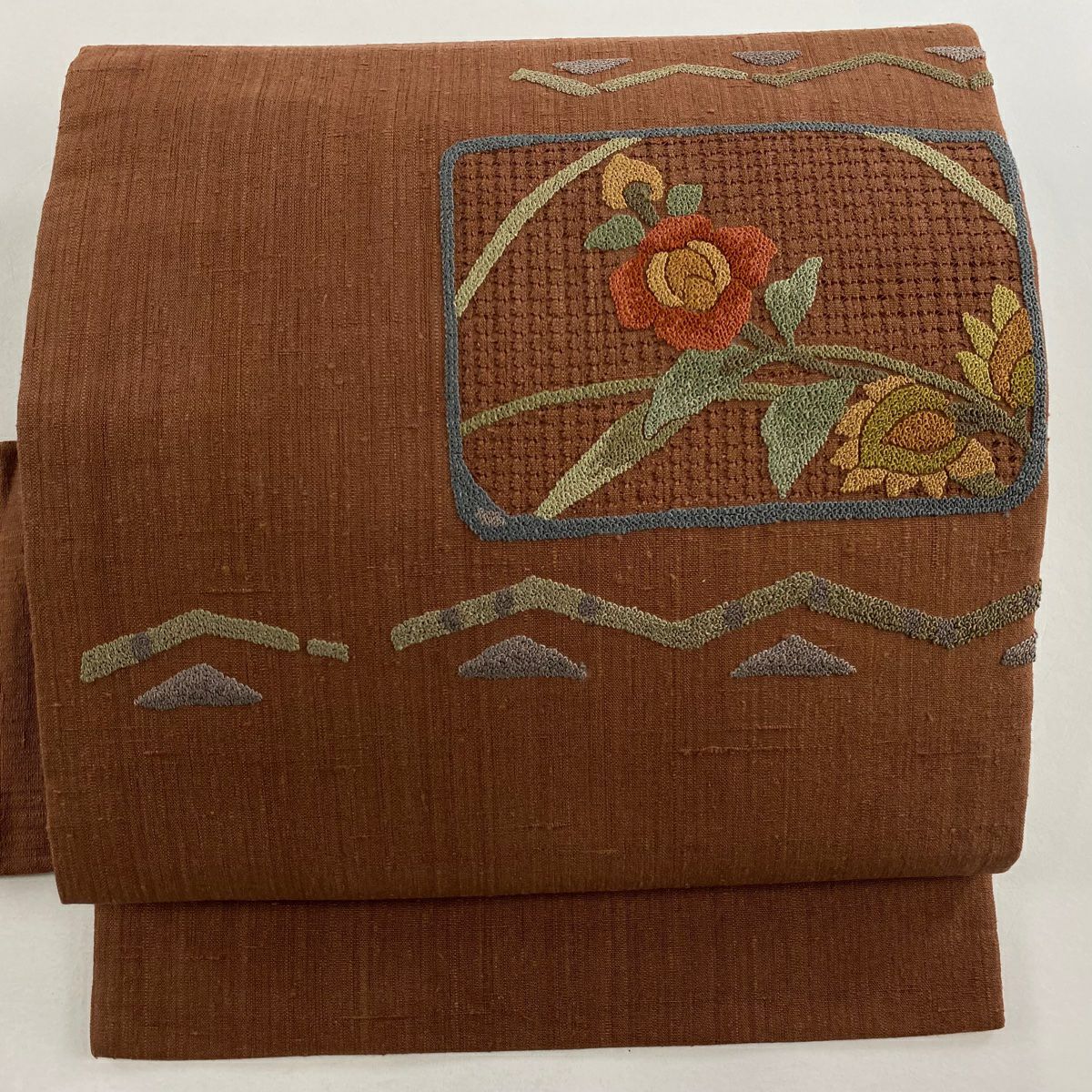 【美品】名古屋帶 秀品級 紬織織 色紙 草花紋紋 刺繡 茶 純蠶絲