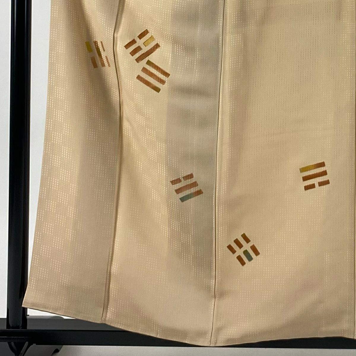 【美品】 付下 身長158cm 袖長62.5cm S 雙層 地紋 幾何圖案 金絲 金銀彩 淺橙色 純蠶絲 優品級 一個紋