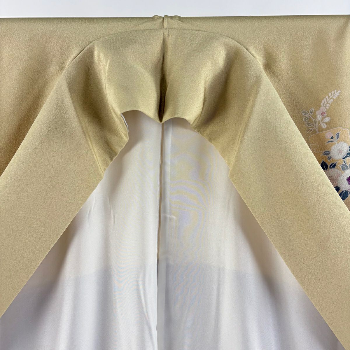 訪問服 身長155.5cm 袖長66cm M 雙層 帝王紫 落款あり 短冊 萬壽菊花 刺繡 金彩裝飾 米色 純蠶絲 逸品級