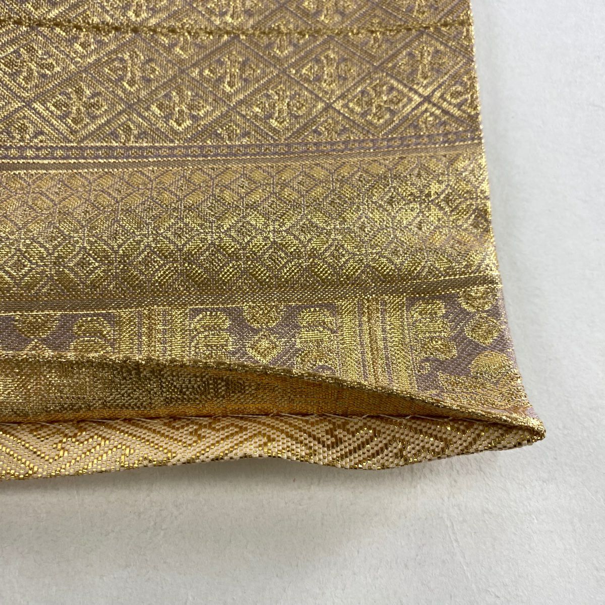 【美品】 袋帶 秀品級 關西仕立 雙層條紋圖案 草花紋紋 金金箔 金色 六通 純蠶絲