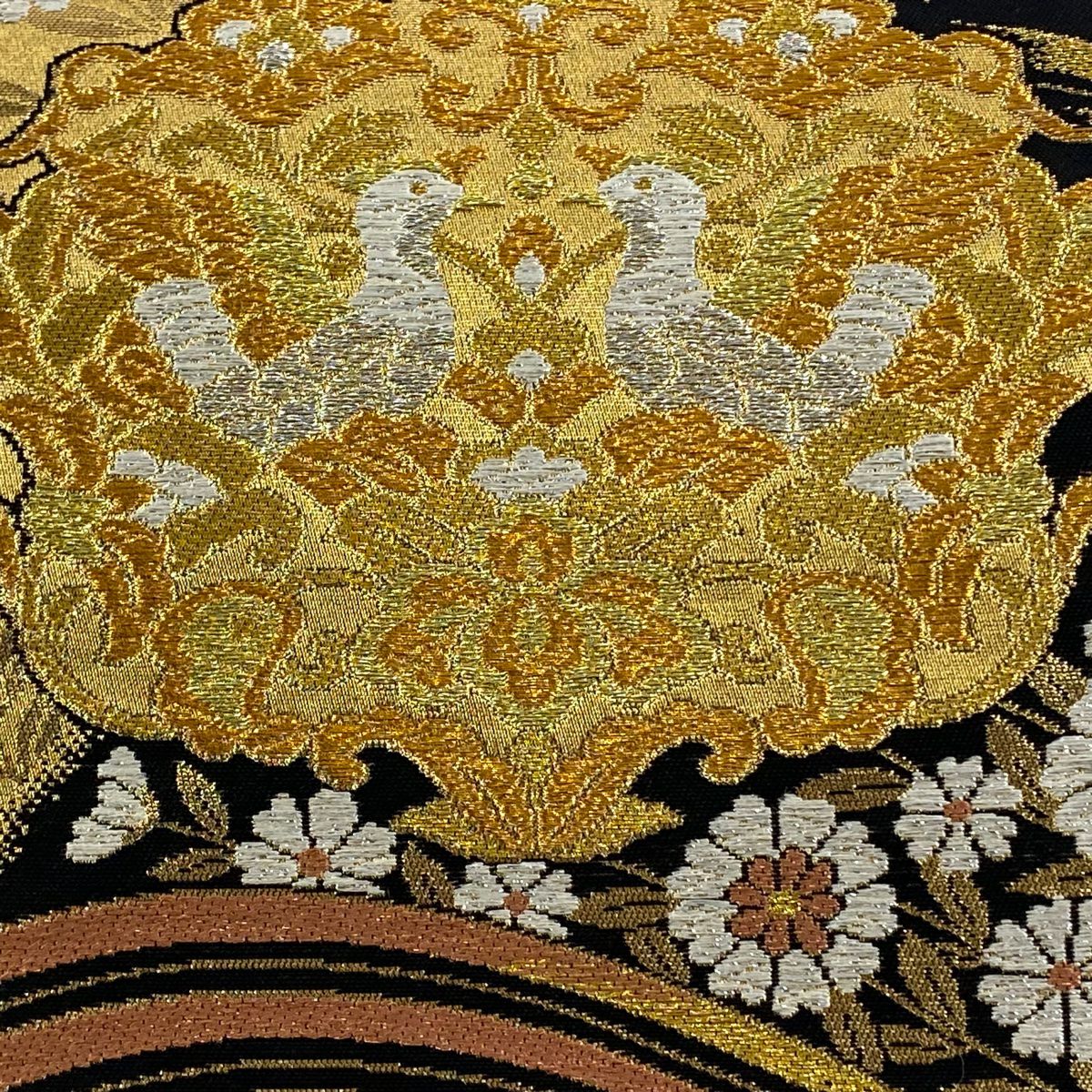 【美品】 袋帶 秀品級 華紋 向鳥 金銀線 金金箔 金色 六通 純蠶絲