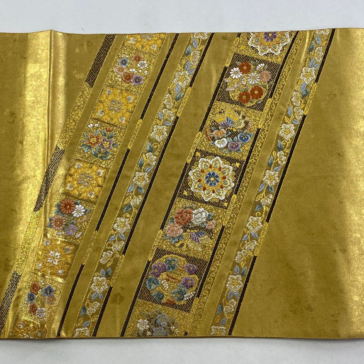 【美品】 袋帶 逸品級 關西仕立 花丸紋 華紋 金絲 金金箔 金色 大鼓圖案 純蠶絲